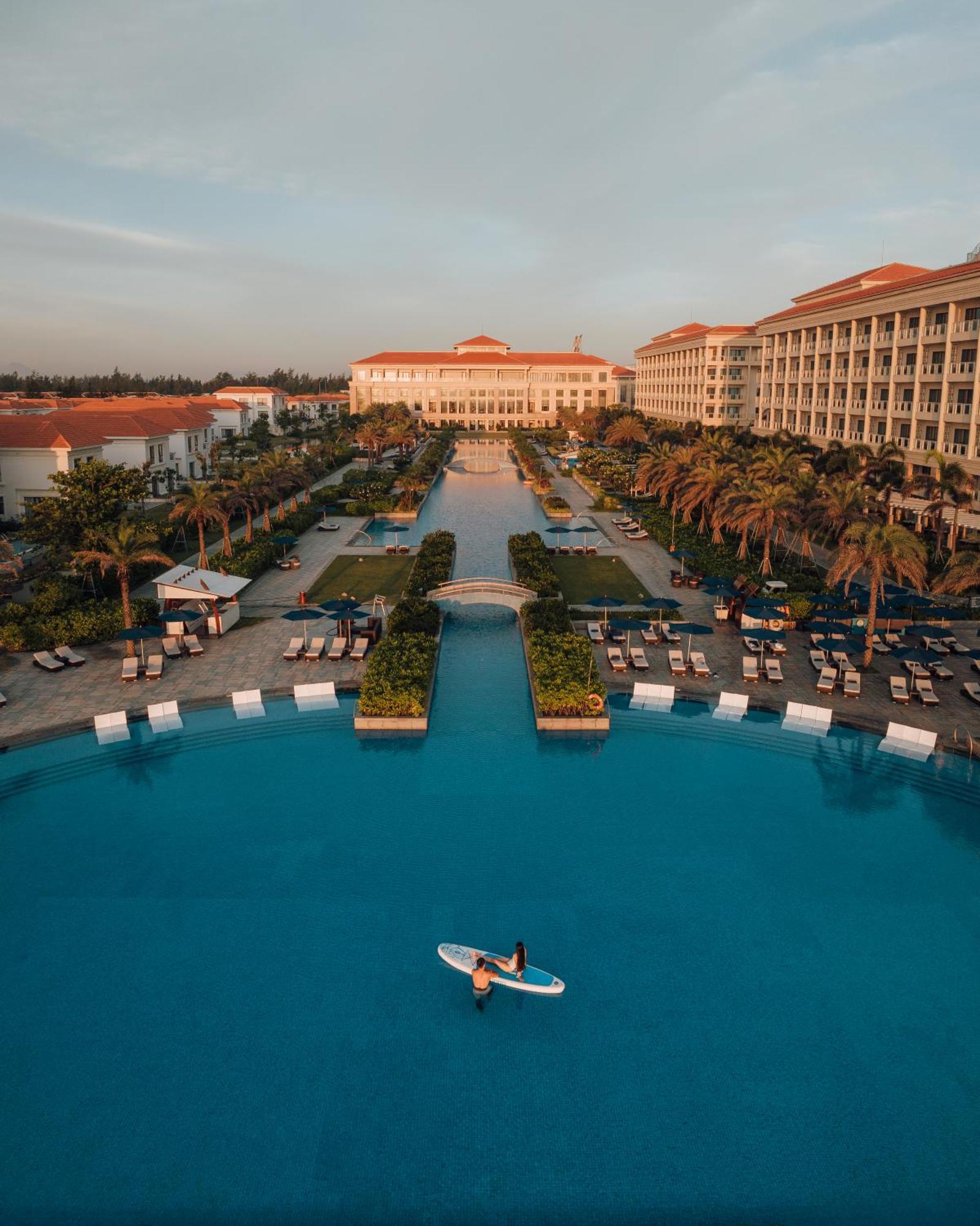 Sheraton Grand Danang Resort & Convention Center Luaran gambar